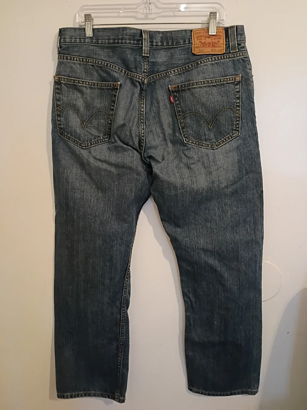 Levi's Men's Regular Fit Straight Jeans in Faded Blue Wash Sz 36/30